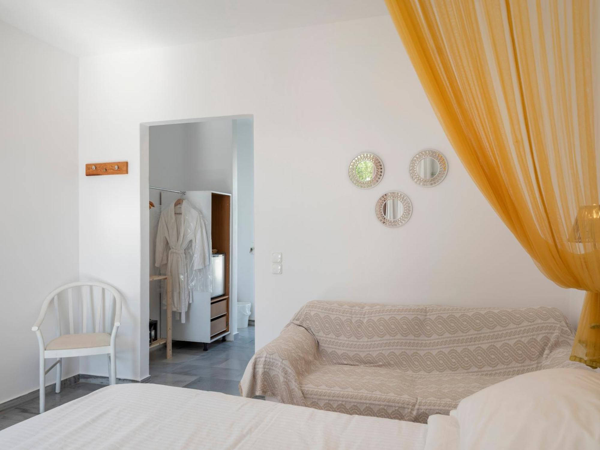 Parosland Hotel Alikí Zimmer foto